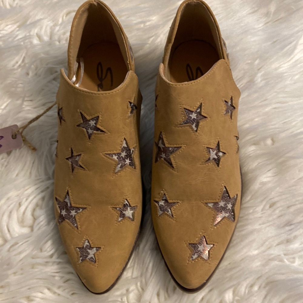Seven7 Austin Boots size 9 tan color brand new